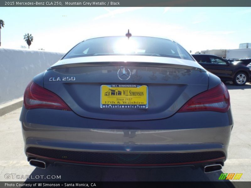 Mountain Grey Metallic / Black 2015 Mercedes-Benz CLA 250