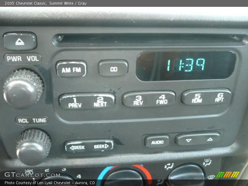 Summit White / Gray 2005 Chevrolet Classic