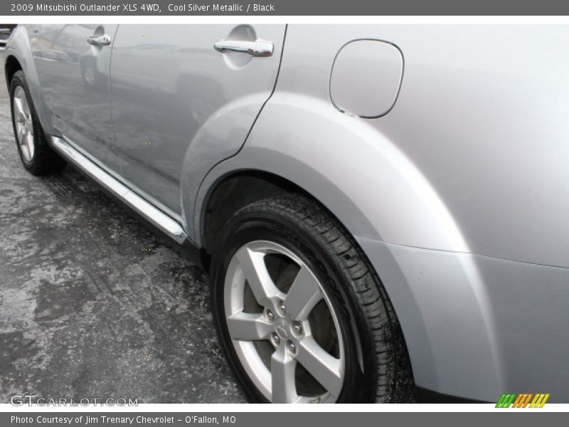Cool Silver Metallic / Black 2009 Mitsubishi Outlander XLS 4WD
