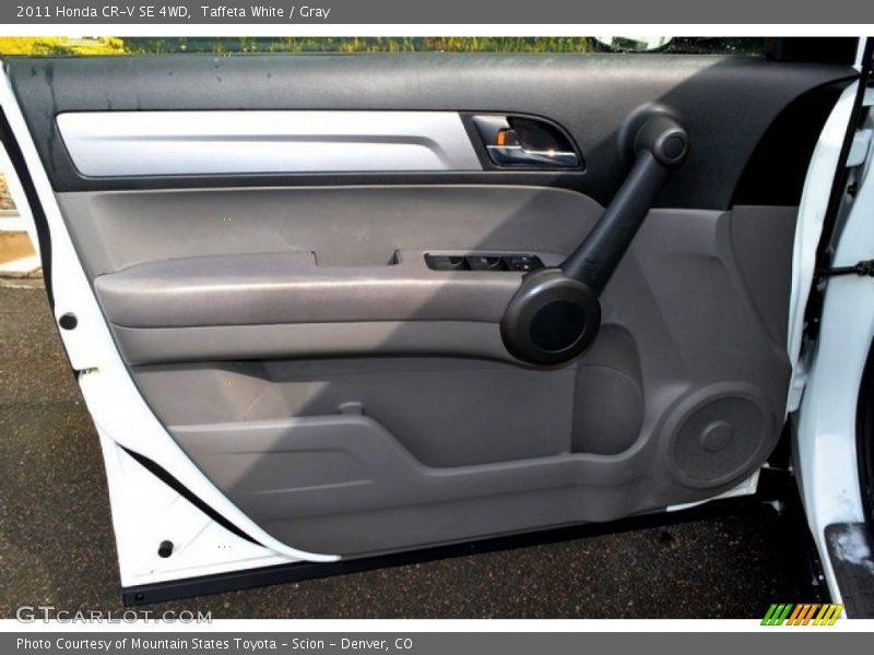 Taffeta White / Gray 2011 Honda CR-V SE 4WD