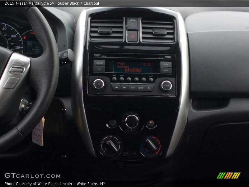 Super Black / Charcoal 2015 Nissan Versa Note SV