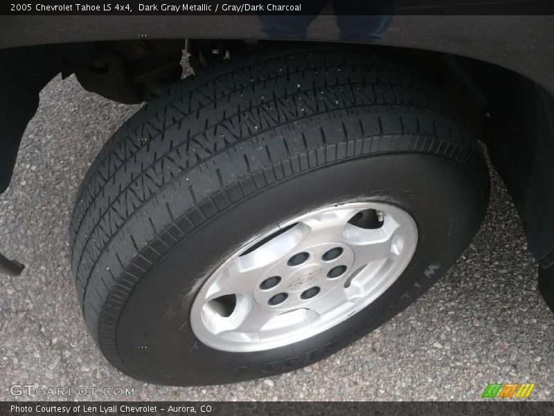 Dark Gray Metallic / Gray/Dark Charcoal 2005 Chevrolet Tahoe LS 4x4