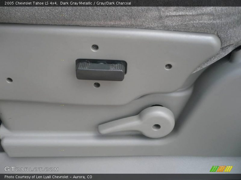 Dark Gray Metallic / Gray/Dark Charcoal 2005 Chevrolet Tahoe LS 4x4