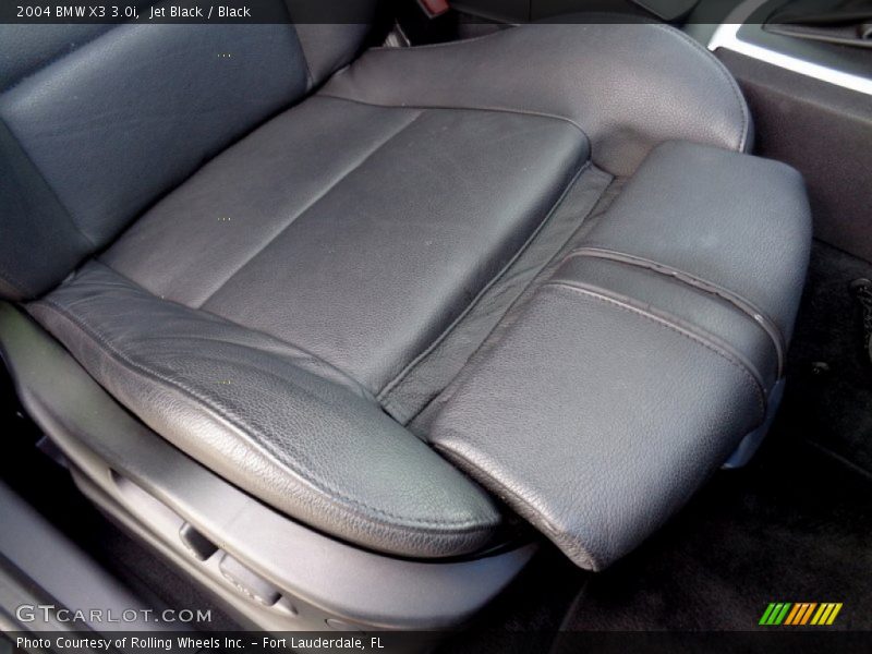 Front Seat of 2004 X3 3.0i
