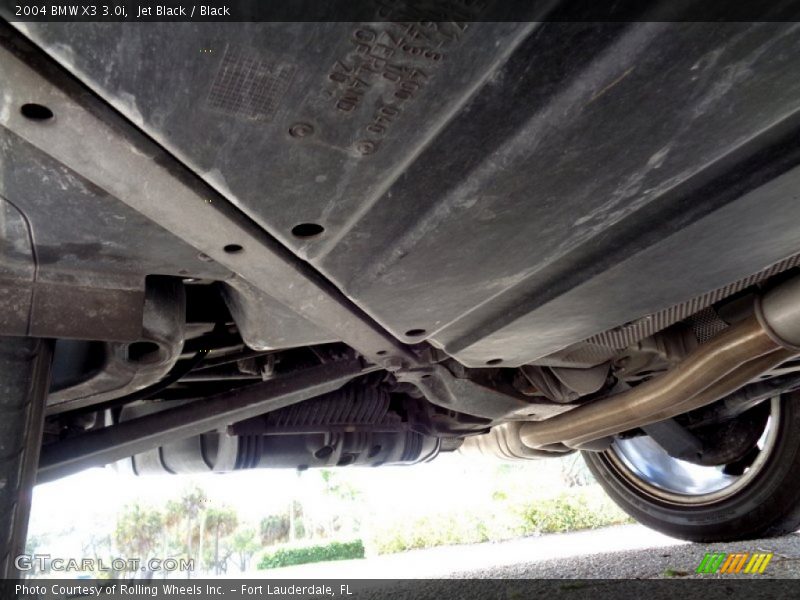 Undercarriage of 2004 X3 3.0i