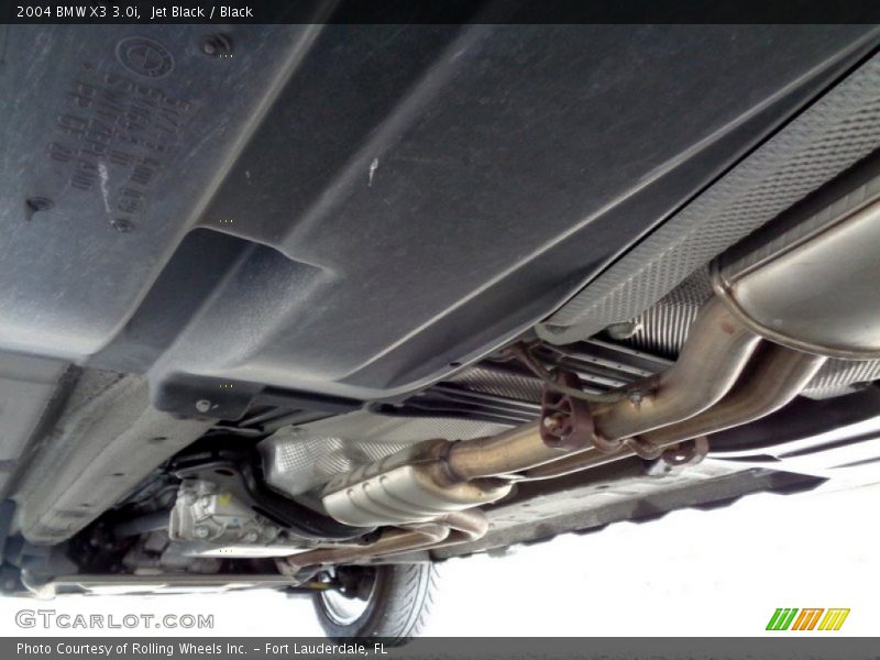 Undercarriage of 2004 X3 3.0i