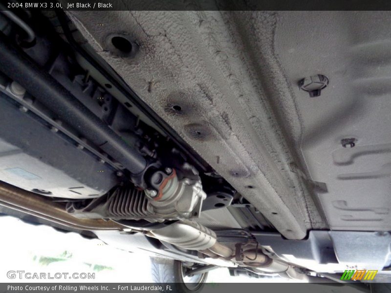 Undercarriage of 2004 X3 3.0i