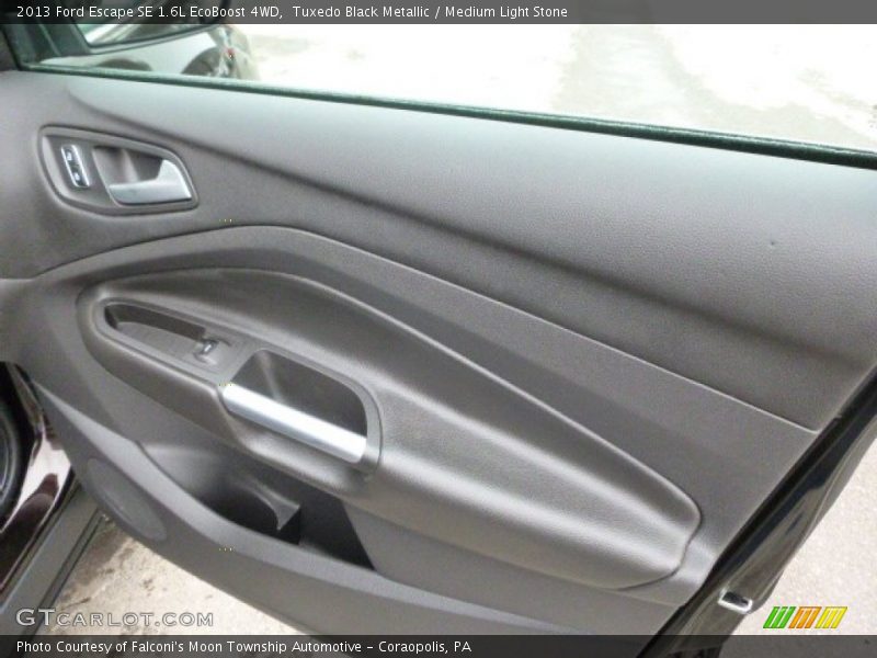 Tuxedo Black Metallic / Medium Light Stone 2013 Ford Escape SE 1.6L EcoBoost 4WD