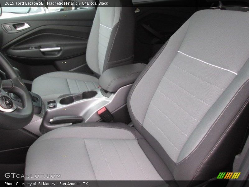 Magnetic Metallic / Charcoal Black 2015 Ford Escape SE