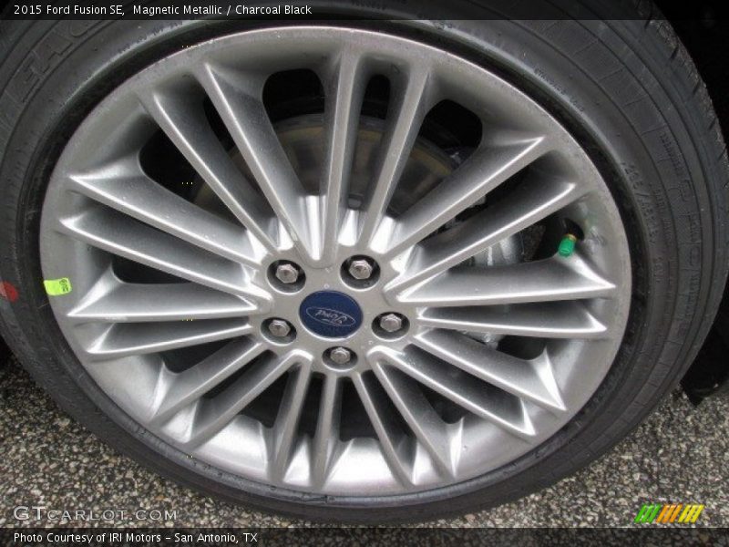 Magnetic Metallic / Charcoal Black 2015 Ford Fusion SE