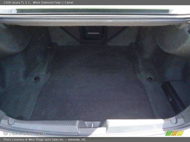 White Diamond Pearl / Camel 2006 Acura TL 3.2