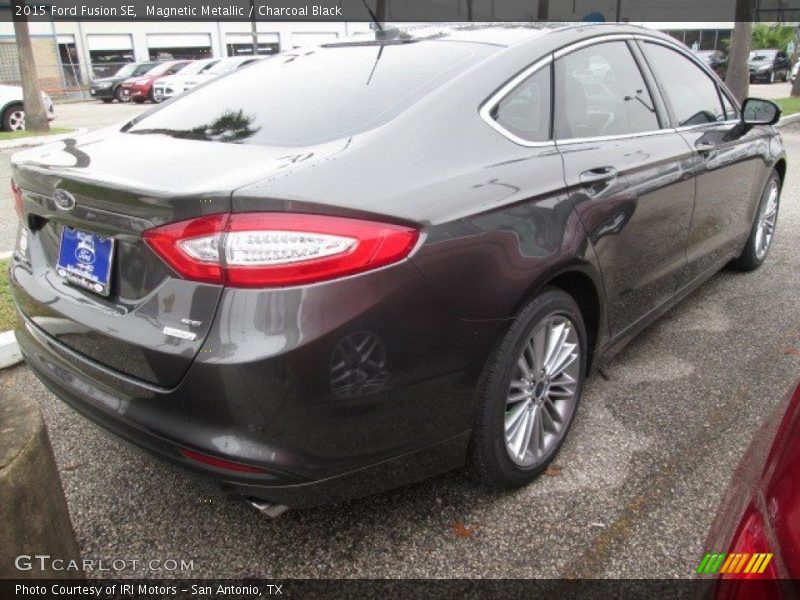 Magnetic Metallic / Charcoal Black 2015 Ford Fusion SE
