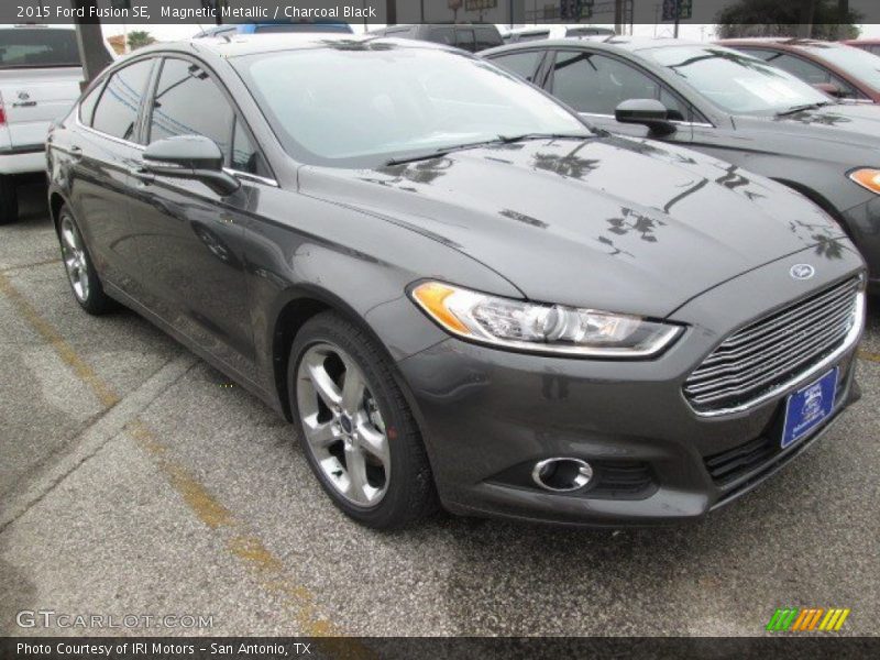 Magnetic Metallic / Charcoal Black 2015 Ford Fusion SE