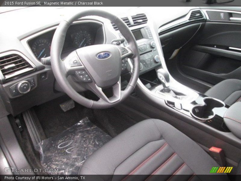 Magnetic Metallic / Charcoal Black 2015 Ford Fusion SE