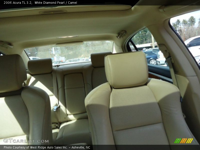 White Diamond Pearl / Camel 2006 Acura TL 3.2