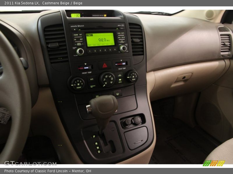 Controls of 2011 Sedona LX