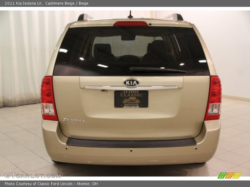 Cashmere Beige / Beige 2011 Kia Sedona LX