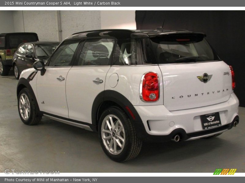 Light White / Carbon Black 2015 Mini Countryman Cooper S All4