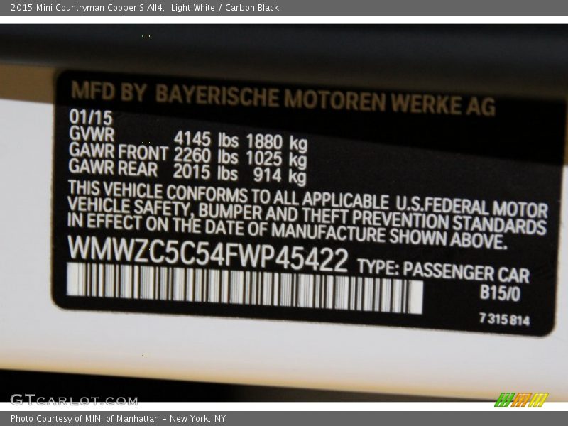 Light White / Carbon Black 2015 Mini Countryman Cooper S All4