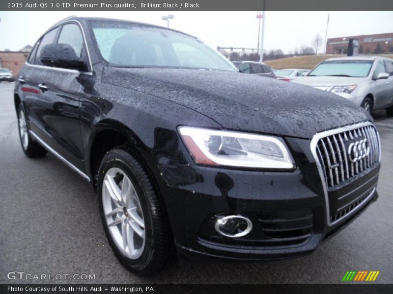 Front 3/4 View of 2015 Q5 3.0 TDI Premium Plus quattro
