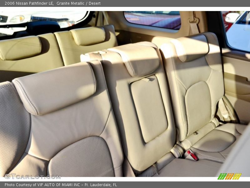 Granite Metallic / Desert 2006 Nissan Pathfinder LE