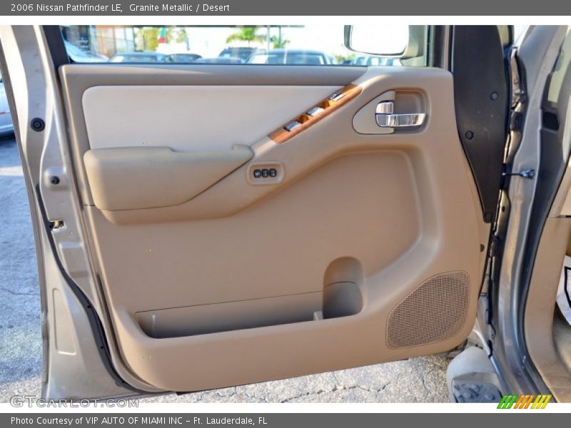 Door Panel of 2006 Pathfinder LE
