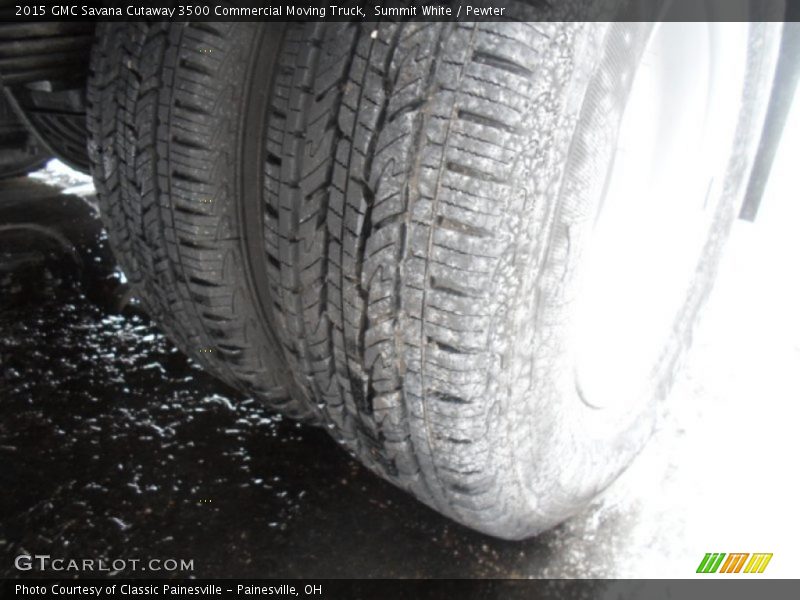 Summit White / Pewter 2015 GMC Savana Cutaway 3500 Commercial Moving Truck