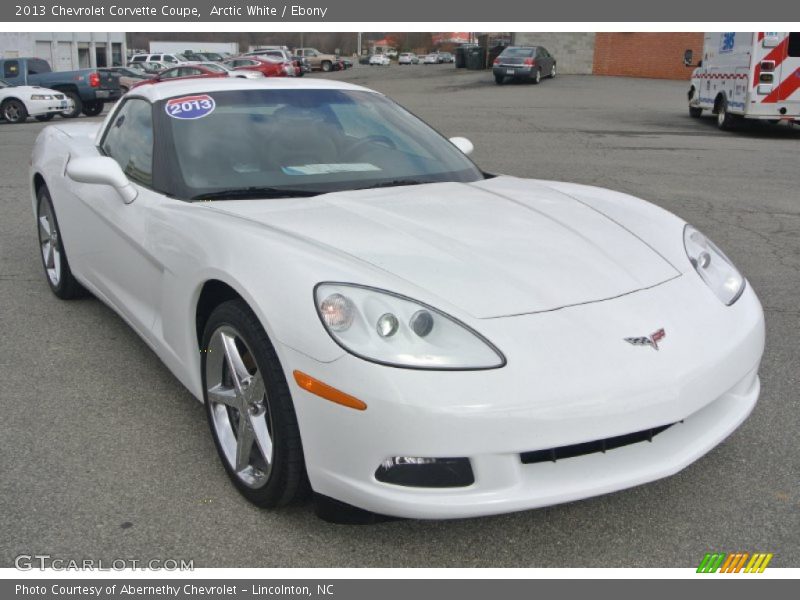 Front 3/4 View of 2013 Corvette Coupe