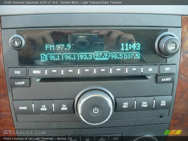 Summit White / Light Titanium/Dark Titanium 2008 Chevrolet Suburban 1500 LT 4x4