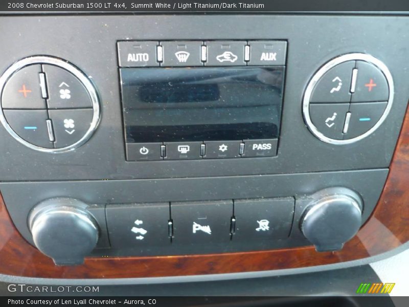 Summit White / Light Titanium/Dark Titanium 2008 Chevrolet Suburban 1500 LT 4x4