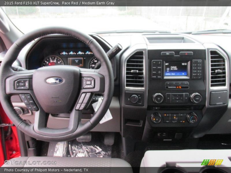Race Red / Medium Earth Gray 2015 Ford F150 XLT SuperCrew