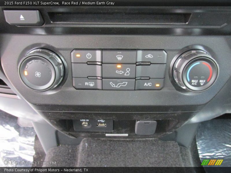 Race Red / Medium Earth Gray 2015 Ford F150 XLT SuperCrew