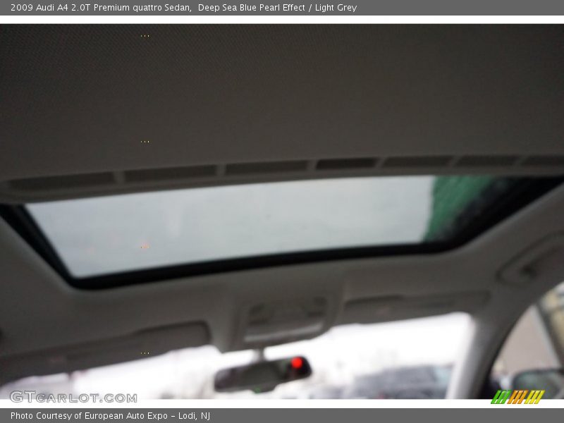 Deep Sea Blue Pearl Effect / Light Grey 2009 Audi A4 2.0T Premium quattro Sedan