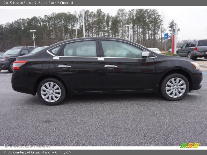 Super Black / Charcoal 2015 Nissan Sentra S