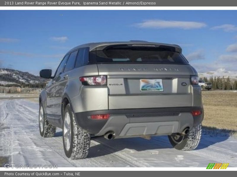 Ipanema Sand Metallic / Almond/Espresso 2013 Land Rover Range Rover Evoque Pure