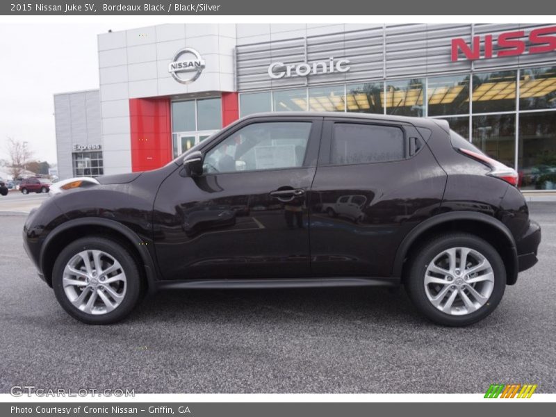 Bordeaux Black / Black/Silver 2015 Nissan Juke SV