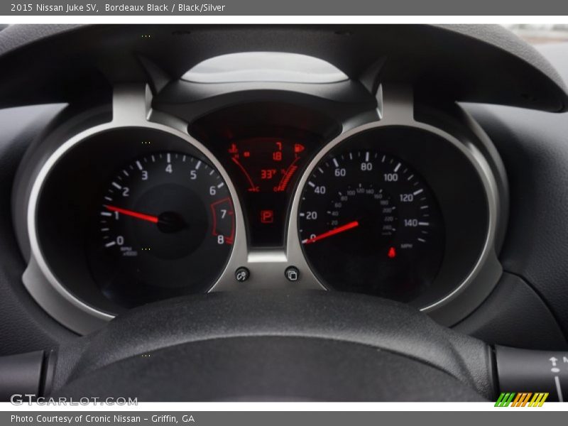 Bordeaux Black / Black/Silver 2015 Nissan Juke SV