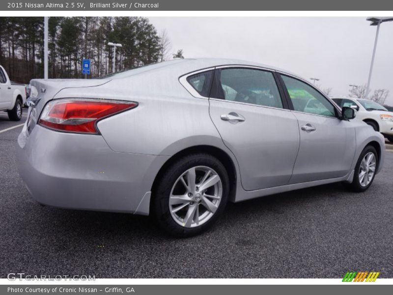 Brilliant Silver / Charcoal 2015 Nissan Altima 2.5 SV
