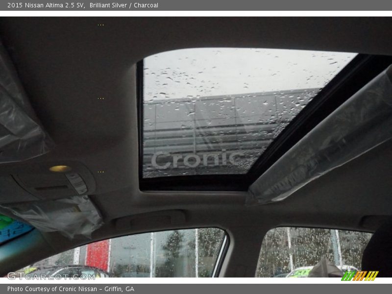Brilliant Silver / Charcoal 2015 Nissan Altima 2.5 SV