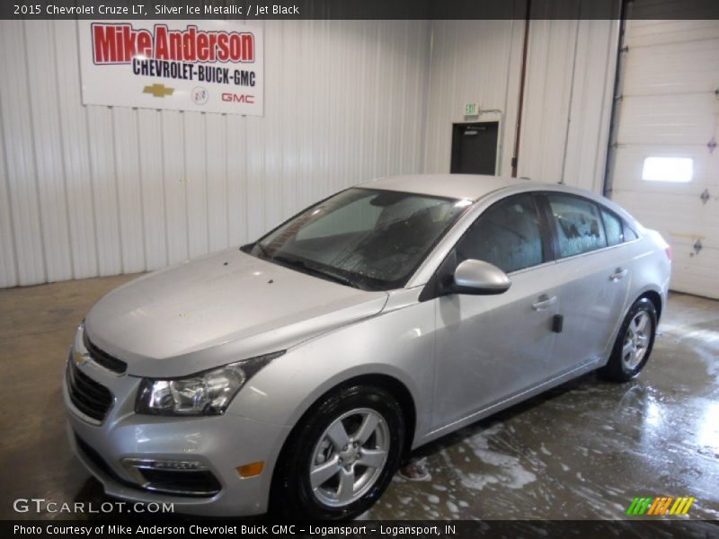 Silver Ice Metallic / Jet Black 2015 Chevrolet Cruze LT