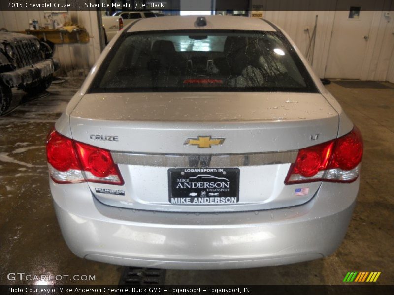 Silver Ice Metallic / Jet Black 2015 Chevrolet Cruze LT