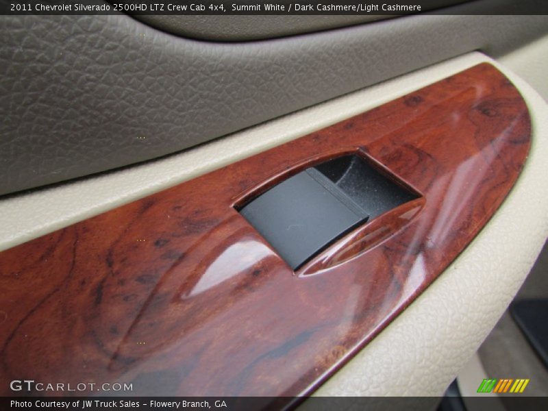 Summit White / Dark Cashmere/Light Cashmere 2011 Chevrolet Silverado 2500HD LTZ Crew Cab 4x4