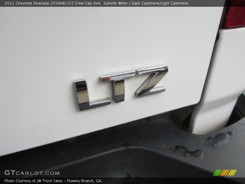 Summit White / Dark Cashmere/Light Cashmere 2011 Chevrolet Silverado 2500HD LTZ Crew Cab 4x4