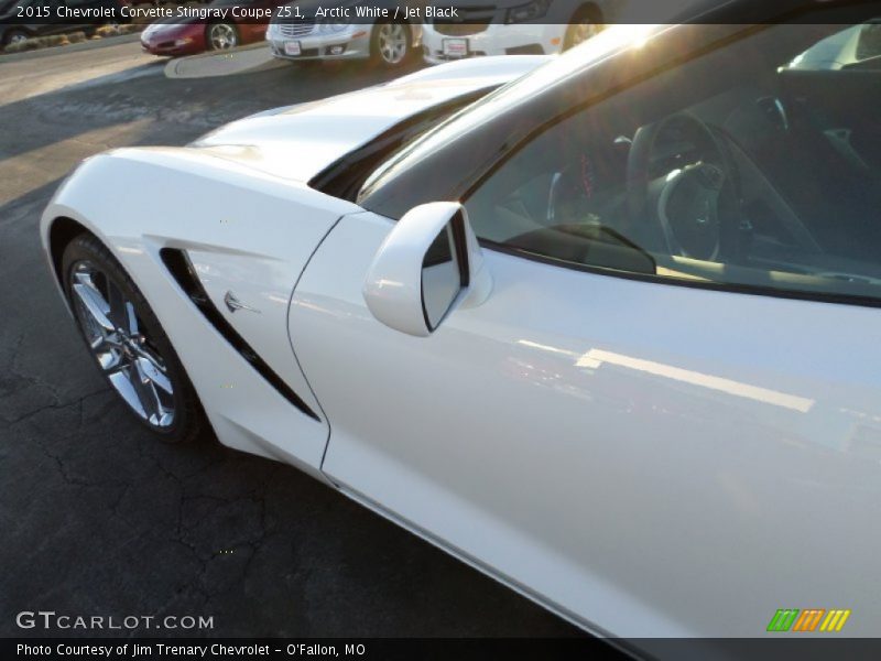 Arctic White / Jet Black 2015 Chevrolet Corvette Stingray Coupe Z51