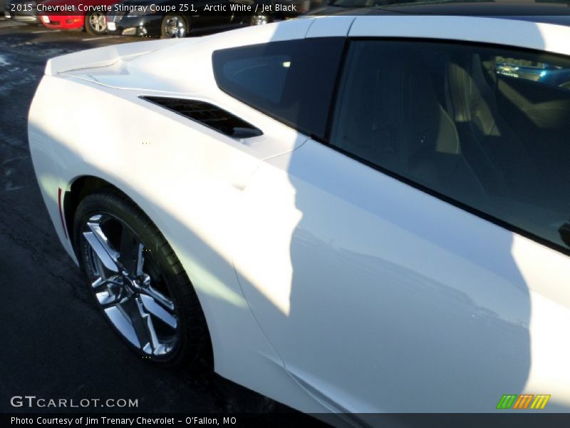 Arctic White / Jet Black 2015 Chevrolet Corvette Stingray Coupe Z51