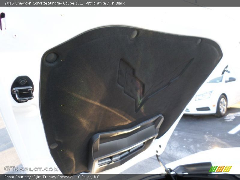 Arctic White / Jet Black 2015 Chevrolet Corvette Stingray Coupe Z51