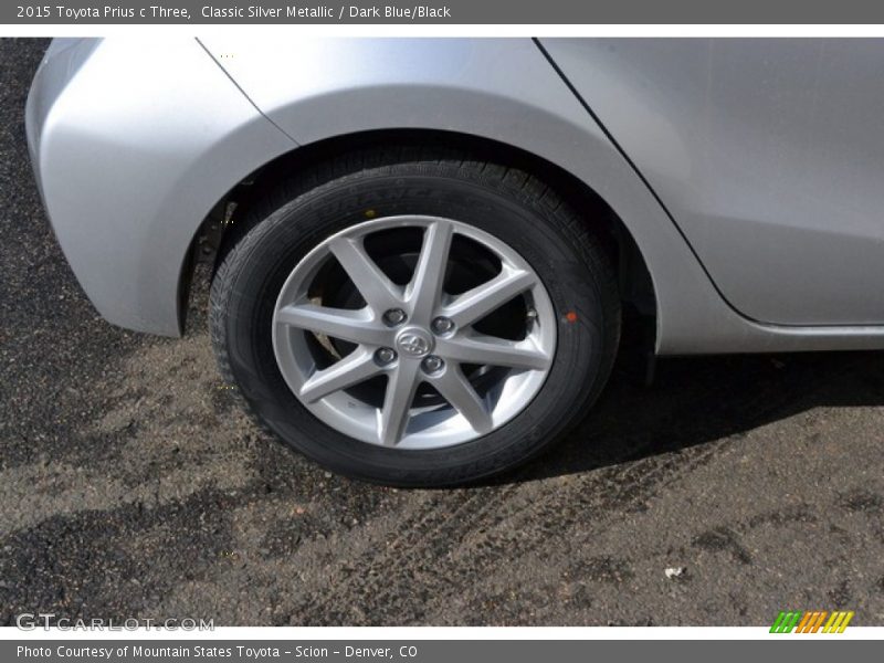 Classic Silver Metallic / Dark Blue/Black 2015 Toyota Prius c Three