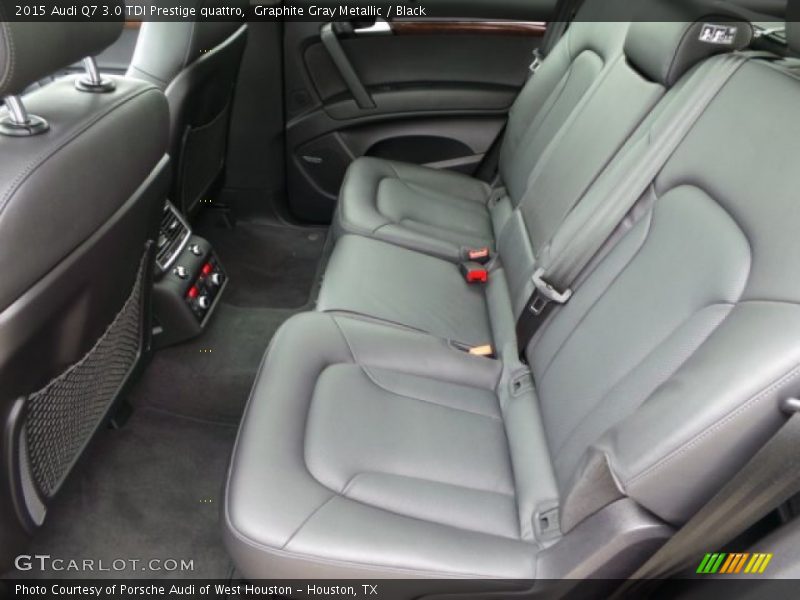Rear Seat of 2015 Q7 3.0 TDI Prestige quattro
