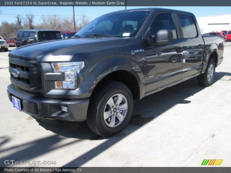 Magnetic Metallic / Medium Earth Gray 2015 Ford F150 XL SuperCrew