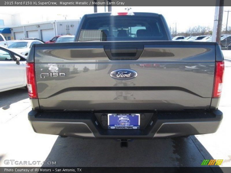 Magnetic Metallic / Medium Earth Gray 2015 Ford F150 XL SuperCrew